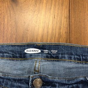 Old Navy Jeans - Old Navy Curvy Skinny Jeans sz 16 Old Navy Jeans - Old Navy Curvy Skinny Jeans sz 16